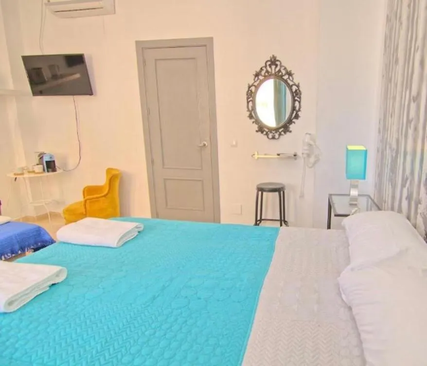 Homestay Economic Rooms Mercado Malaga